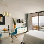 Roberta Playa De Americas *